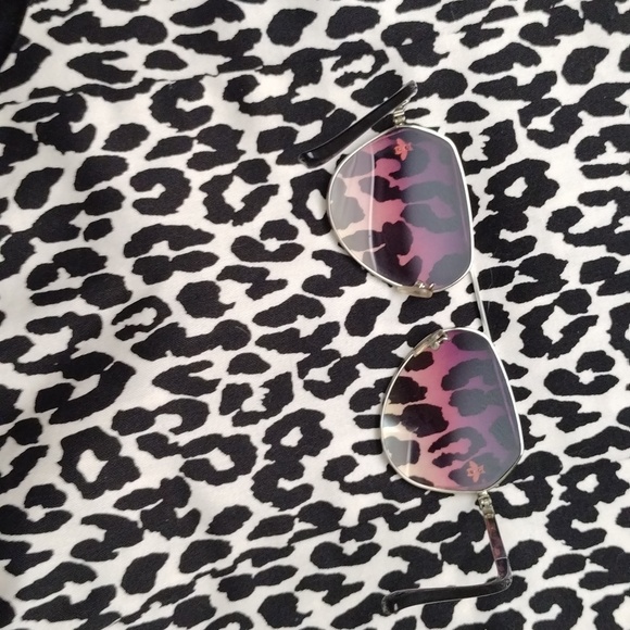 Gucci sunglases pink  good conditions. - Picture 8 of 10